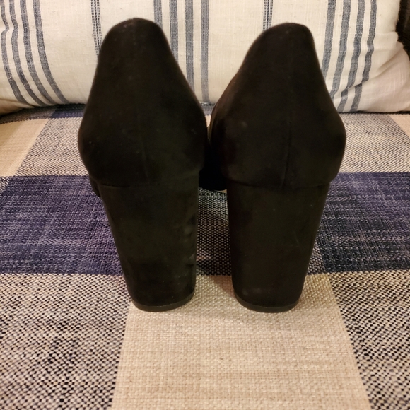 Women's Black Heels 7 Wide - Picture 3 of 4